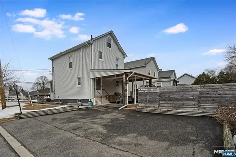 118 Broad Street Pompton Lakes NJ 07442