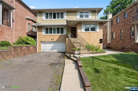 312 6th Street Palisades Park NJ 07650