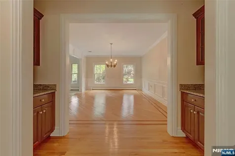 501 Clinton Avenue Wyckoff NJ 07481