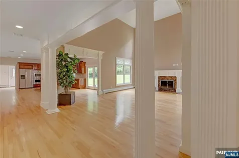 501 Clinton Avenue Wyckoff NJ 07481
