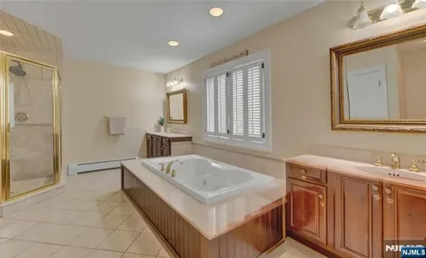 501 Clinton Avenue Wyckoff NJ 07481