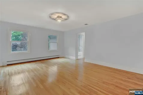 501 Clinton Avenue Wyckoff NJ 07481