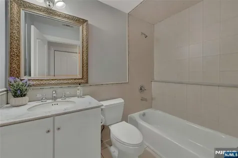 501 Clinton Avenue Wyckoff NJ 07481