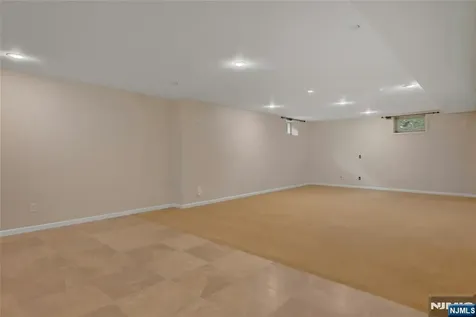 501 Clinton Avenue Wyckoff NJ 07481