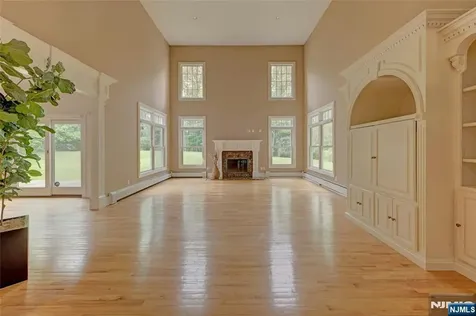 501 Clinton Avenue Wyckoff NJ 07481