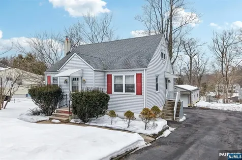 86 Kakeout Road Butler Borough NJ 07405