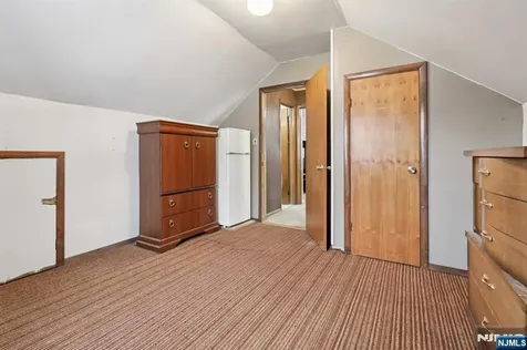 86 Kakeout Road Butler Borough NJ 07405