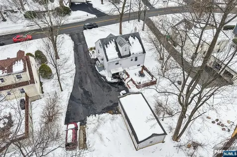86 Kakeout Road Butler Borough NJ 07405