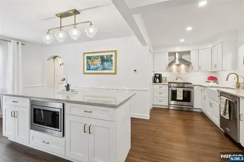 19 Linwood Avenue Midland Park NJ 07432