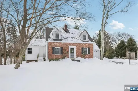 19 Linwood Avenue Midland Park NJ 07432