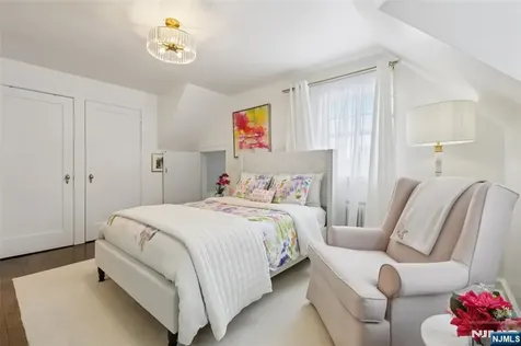 19 Linwood Avenue Midland Park NJ 07432