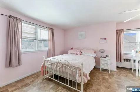 95 William Place Totowa NJ 07512