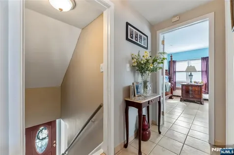 95 William Place Totowa NJ 07512