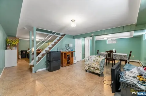 95 William Place Totowa NJ 07512