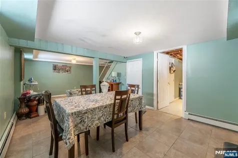 95 William Place Totowa NJ 07512