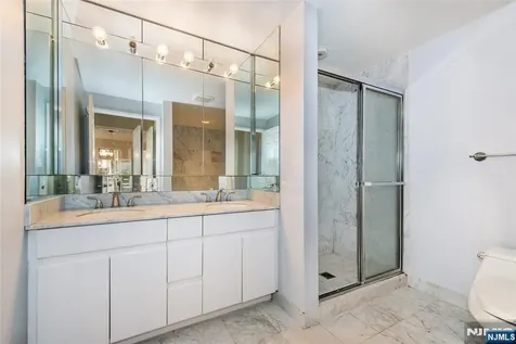 900 Palisade Fort Lee NJ 07024