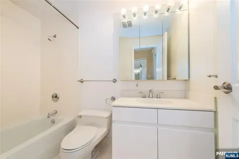 900 Palisade Fort Lee NJ 07024