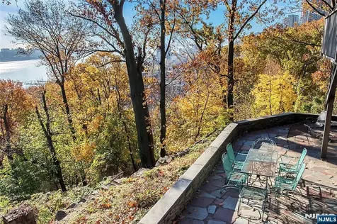 1470 Palisade Terrace Fort Lee NJ 07024