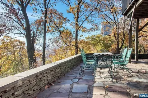 1470 Palisade Terrace Fort Lee NJ 07024