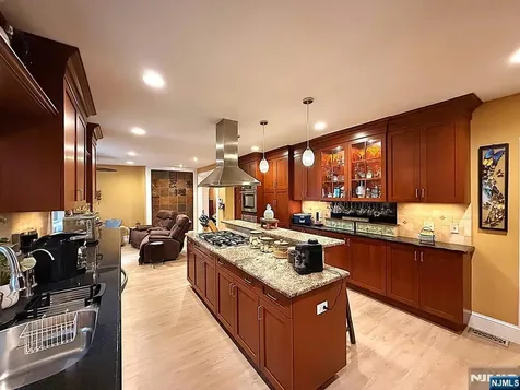 632 Belgrove Drive Kearny NJ 07032