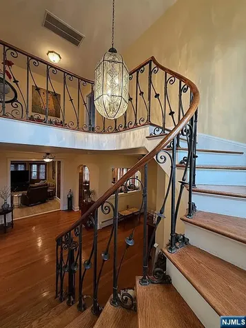 632 Belgrove Drive Kearny NJ 07032