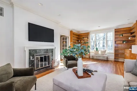 5 Rocky Way West Orange NJ 07052