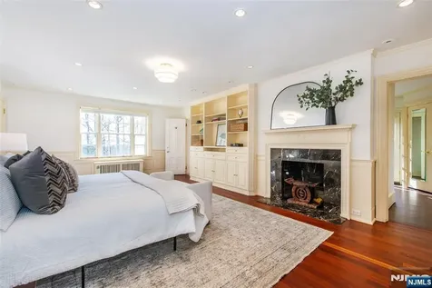 5 Rocky Way West Orange NJ 07052