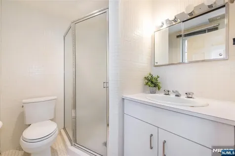 5 Rocky Way West Orange NJ 07052