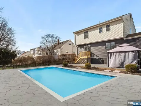 43 Ploch Road Clifton NJ 07013