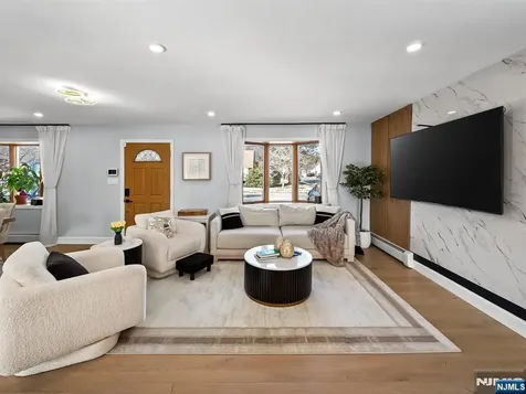 43 Ploch Road Clifton NJ 07013