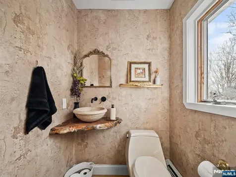 43 Ploch Road Clifton NJ 07013
