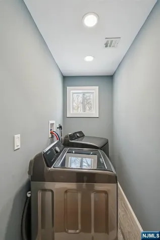 13 Roger Avenue Wanaque NJ 07420