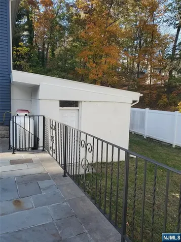13 Roger Avenue Wanaque NJ 07420