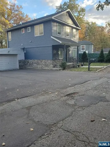 13 Roger Avenue Wanaque NJ 07420
