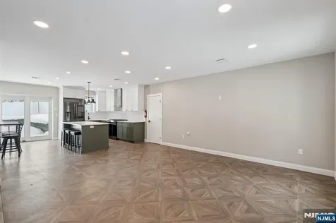 13 Roger Avenue Wanaque NJ 07420