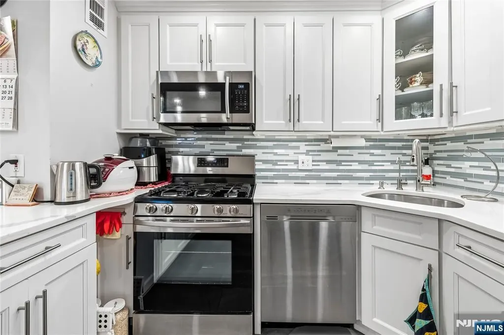555 North Avenue Fort Lee NJ 07024