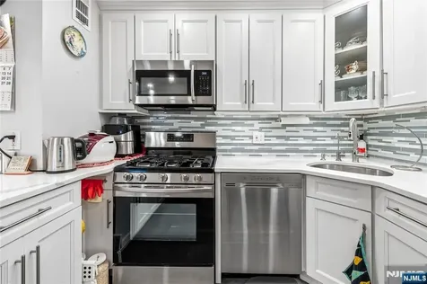 555 North Avenue Fort Lee NJ 07024
