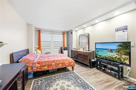 555 North Avenue Fort Lee NJ 07024
