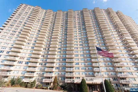 555 North Avenue Fort Lee NJ 07024
