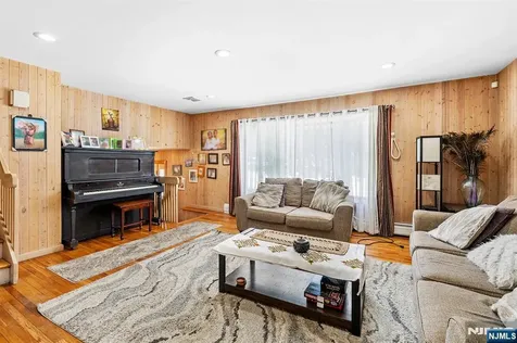 406 Kinderkamack Road River Edge NJ 07661