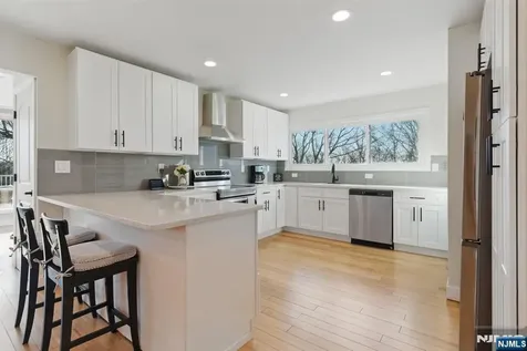 21 Skyview Road Ringwood NJ 07456