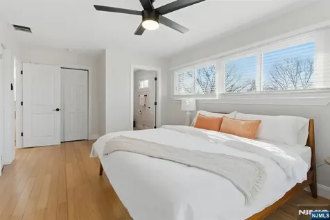 21 Skyview Road Ringwood NJ 07456