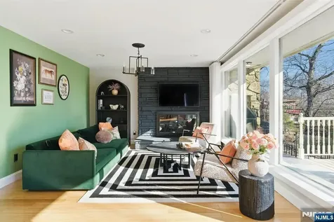 21 Skyview Road Ringwood NJ 07456