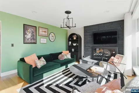 21 Skyview Road Ringwood NJ 07456