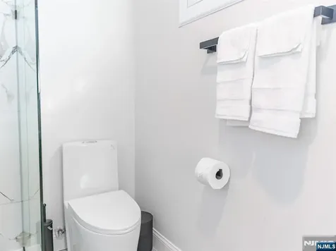 21 Skyview Road Ringwood NJ 07456