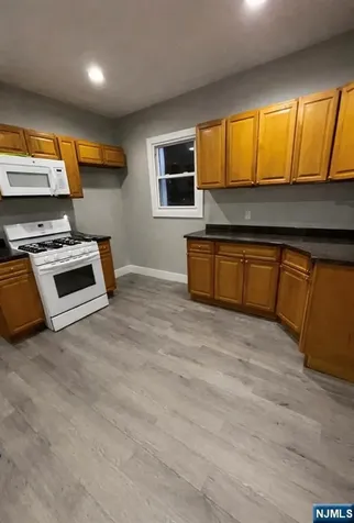942 E 19th Street Paterson NJ 07501