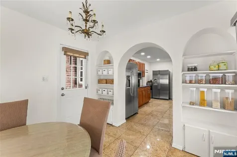 80 Glenwood Avenue Elmwood Park NJ 07407