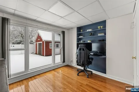 80 Glenwood Avenue Elmwood Park NJ 07407