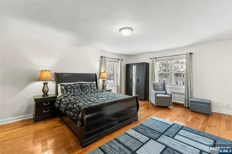 80 Glenwood Avenue Elmwood Park NJ 07407