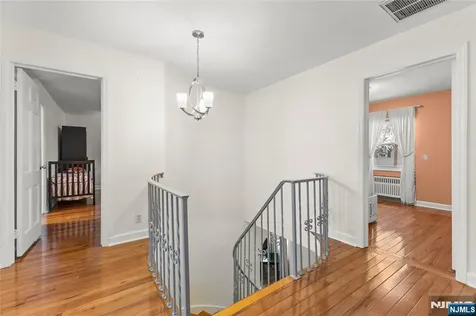80 Glenwood Avenue Elmwood Park NJ 07407